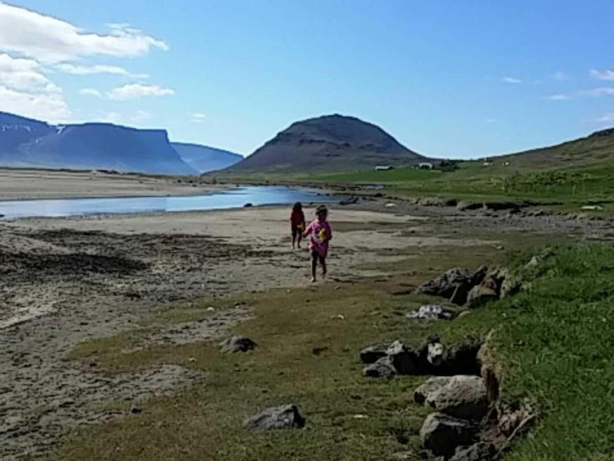 Gemlufall Guesthouse Thingeyri Buitenkant foto