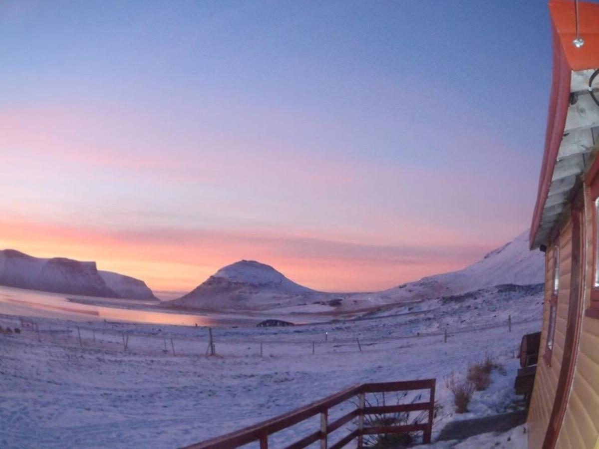 Gemlufall Guesthouse Thingeyri Buitenkant foto